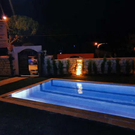 La Diva Butik 2* Alacati